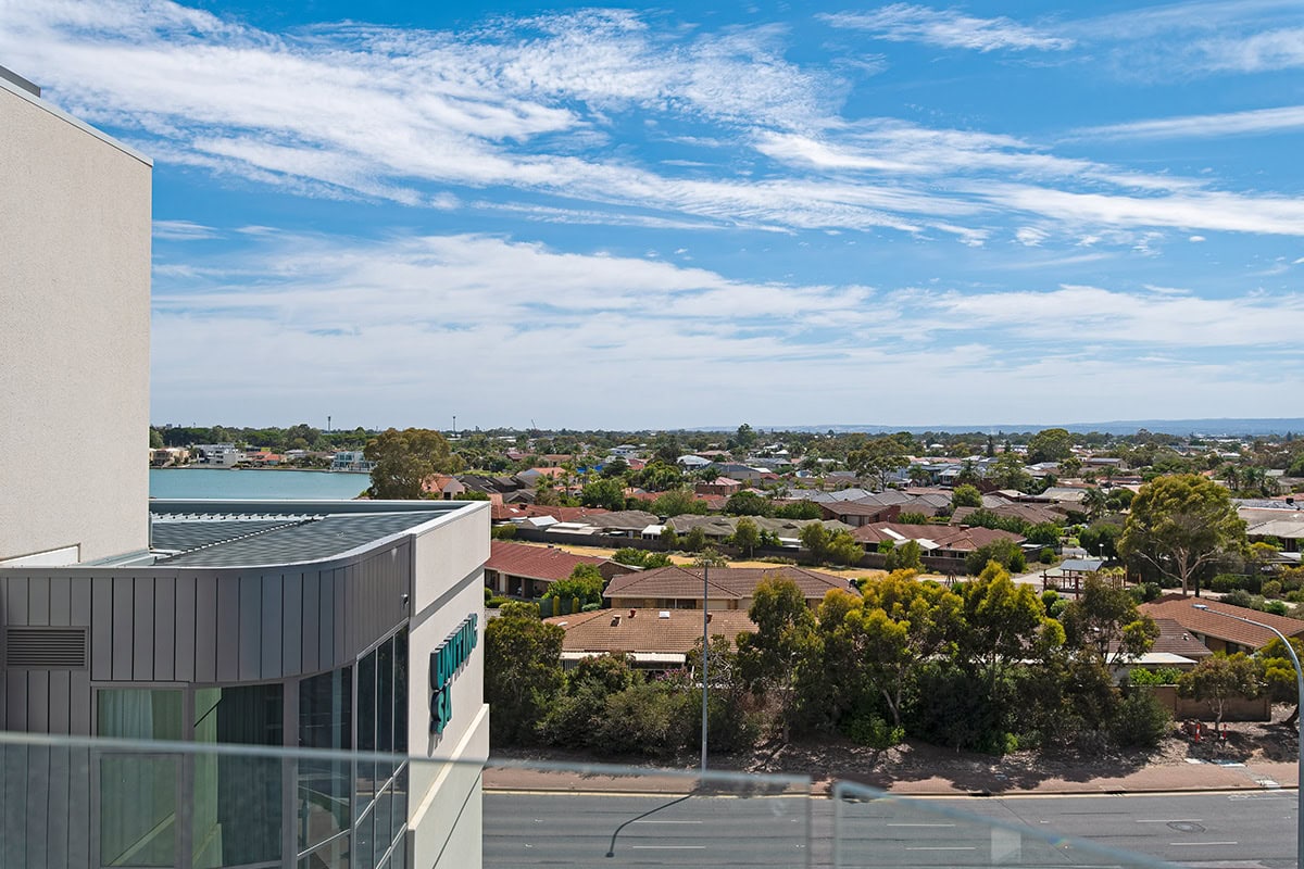 unitingsa-vista-apartments-retirement-living-balcony-view-a
