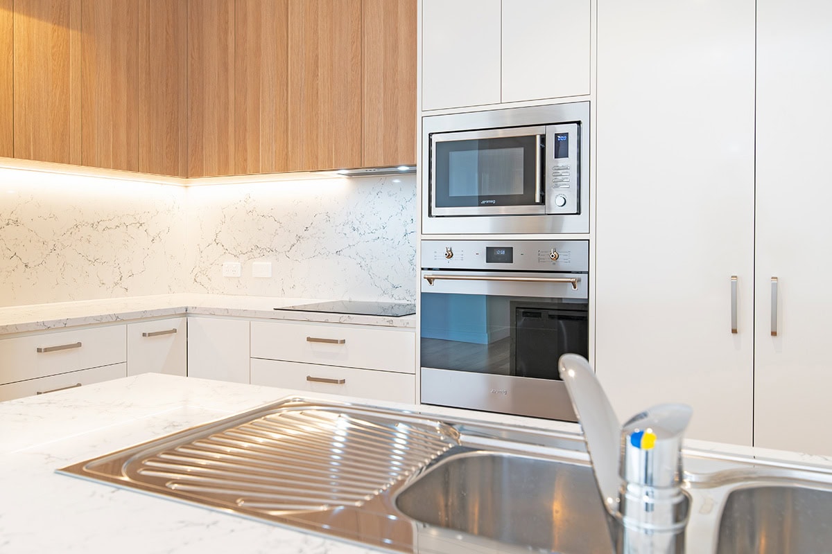 unitingsa-vista-apartments-retirement-living-kitchen-b